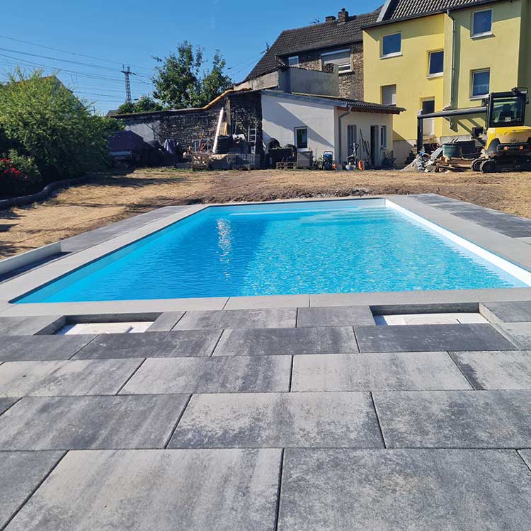Poolbau